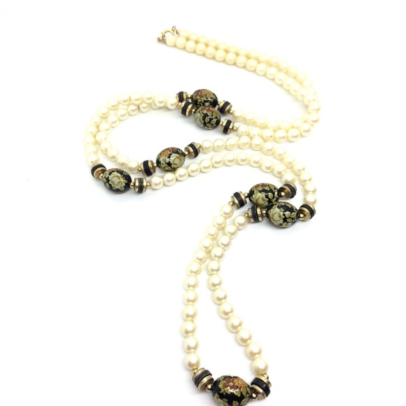 VINTAGE JAPAN PAINTED BEAD PEARL NECKLACE FLOWER OBLONG UNIQUE 48” LONG PLASTIC - Picture 6 of 14